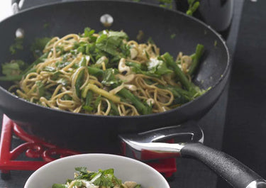 Grüne Gemüsepfanne