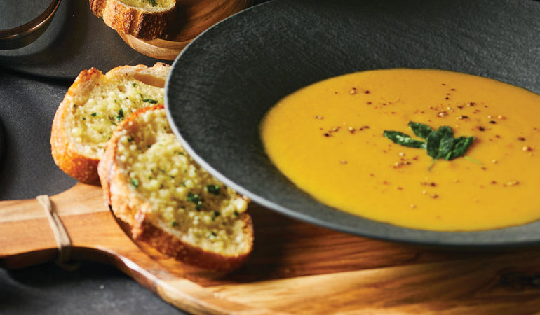 Herbstliche Hokkaido Kürbissuppe mit Ingwer